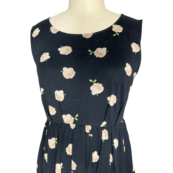 Uniqlo Rose Print Peplum Top size L - Picture 10 of 15